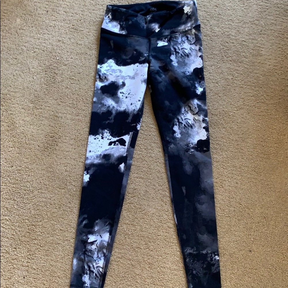 Alo yoga workout pants